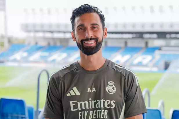 Arbeloa Tidak Setuju Madrid Disebut Berada di Posisi Titik Terendah