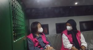Prof Yetri Ditahan Kejari Palangka Raya Terkait DugaanKorupsi Anggaran Pascasarjana UPR