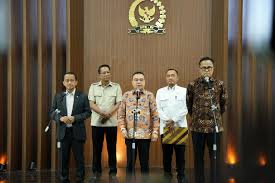 DPR dan Jajaran Menteri Prabowo Kumpul di Senayan, Komit Cari Jalan Keluar Terbaik untuk Rupiah