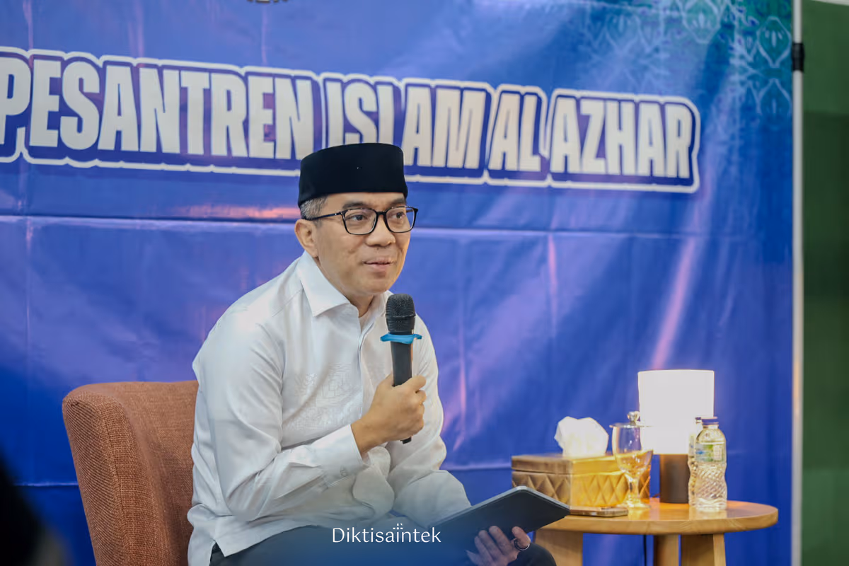 Mendiktisaintek Brian Yuliarto Ajak Insan Pendidikan Bangun Optimisme demi Indonesia Maju 5 Mendiktisaintek Brian Yuliarto Ajak Insan Pendidikan Bangun Optimisme demi Indonesia Maju