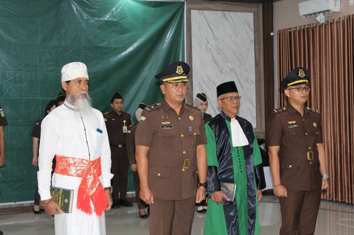 Kajari Lubuklinggau Lantik Kasi PAPBB dan Kasubsi I Intelijen Baru, Dorong Penguatan Kinerja