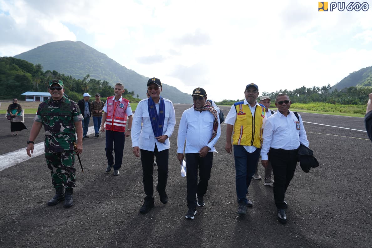 Menteri PU Dongkrak Pariwisata Banda Neira, Siapkan Jalan 12,65 Km dan Transportasi Ramah Lingkungan