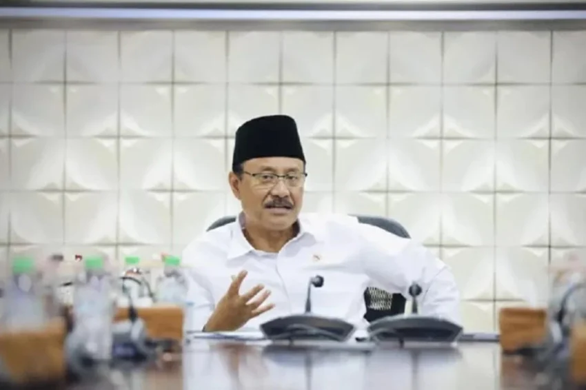 Mensos Gus Ipul pastikan pelaku judi online, ASN, hingga pegawai BUMN yang masuk negative list resmi dicoret dari daftar penerima bansos demi bantuan yang lebih tepat sasaran 6 Mensos Gus Ipul pastikan pelaku judi online, ASN, hingga pegawai BUMN yang masuk negative list resmi dicoret dari daftar penerima bansos demi bantuan yang lebih tepat sasaran