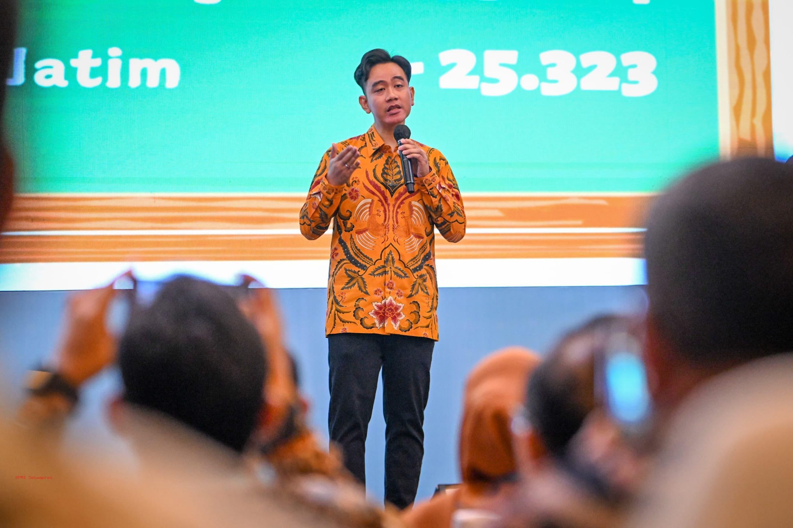 Ucapkan Duka, Wapres Pastikan Percepat Penanganan Darurat Pascagempa di NTT 1 Gibran scaled