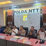 Gempa di NTT Tewaskan Lima Orang 5 Gempa di NTT Tewaskan Lima Orang