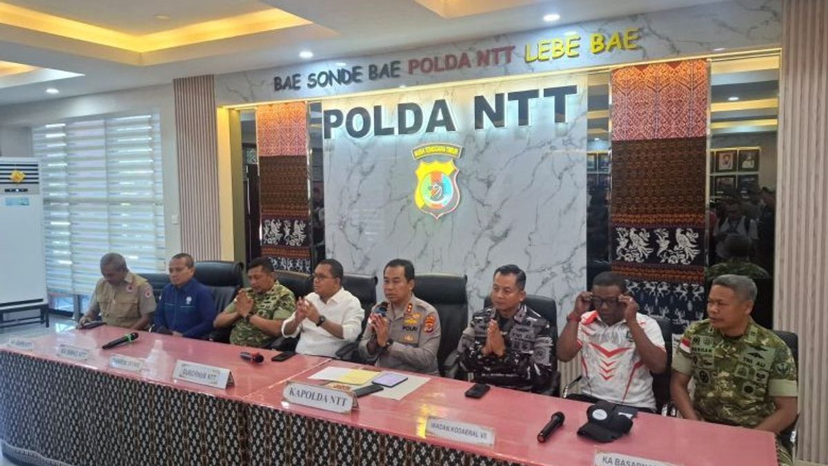 Gempa di NTT Tewaskan Lima Orang 18 Gempa di NTT Tewaskan Lima Orang
