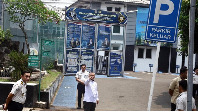 Soal Temuan Apartemen di Lapas Cibinong, Yusril: Jika Terbukti Salah Akan Disanksi 1 Lapas Kelas II A Cibinong