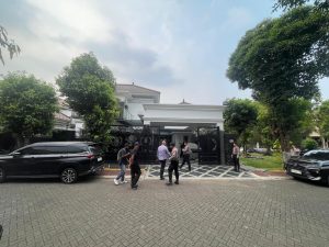 KPK Geledah Rumah Mewah di Cibubur Terkait Kasus Bupati Bekasi