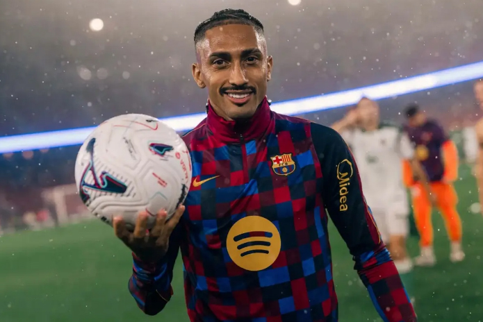 Tampil Impresif, Barcelona Perpanjang Kontrak Raphinha Hingga 2029 10 Tampil Impresif, Barcelona Perpanjang Kontrak Raphinha Hingga 2029