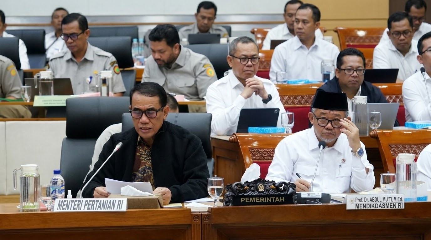 Survei: Abdul Mu’ti dan Amran Sulaiman Jadi Menteri dengan Kinerja Terbaik 5 Abdul Muti