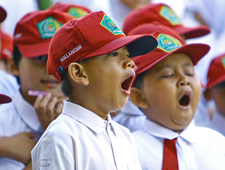 Pemerintah Kebut Penyusunan Skema Pendidikan Gratis dari PAUD hingga Kampus 2 Anak Sekolah
