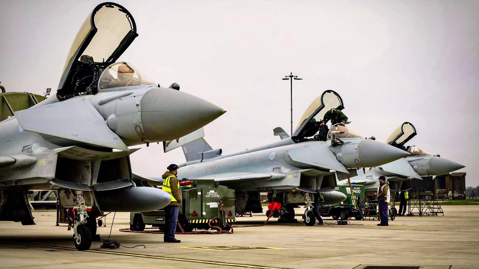 Inggris Turun Tangan! Jet Tempur Typhoon Dikerahkan ke Arab Saudi Demi Hadang Rudal Houthi 9 Inggris Turun Tangan! Jet Tempur Typhoon Dikerahkan ke Arab Saudi Demi Hadang Rudal Houthi